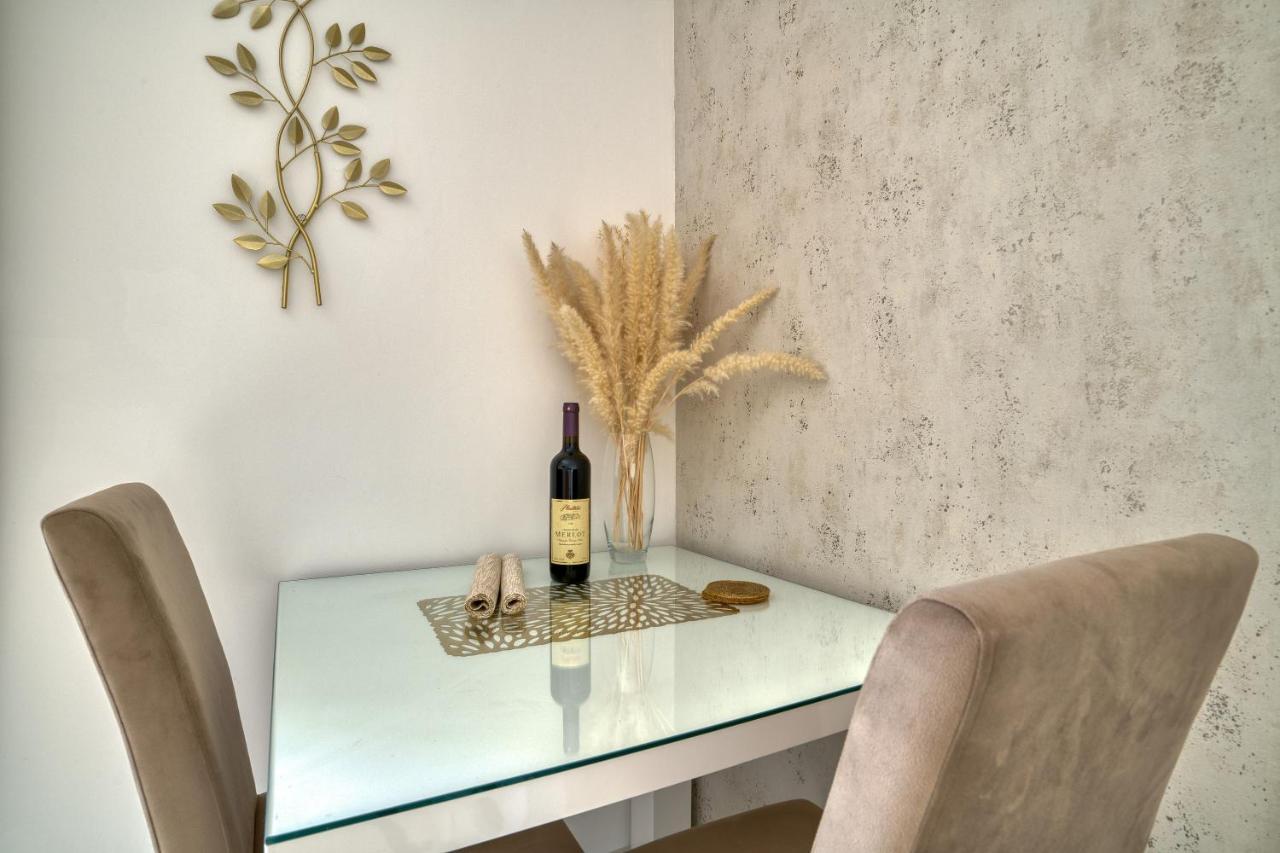 The Golden Luxury Apartments Kotor Ngoại thất bức ảnh