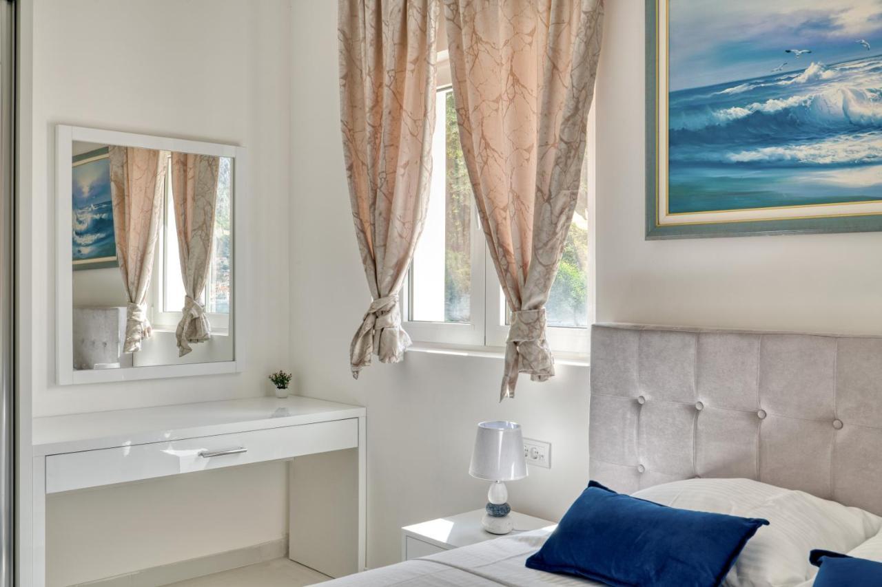 The Golden Luxury Apartments Kotor Ngoại thất bức ảnh